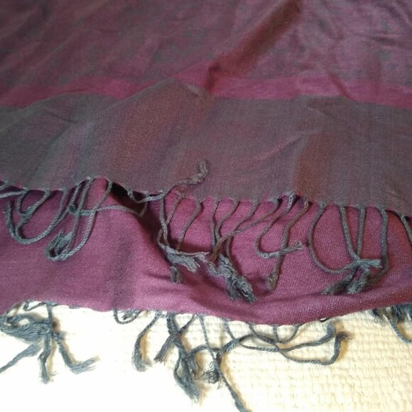 PASHMINA  long  pashmina  &  silk  scarf/wrap/shawl/coverup - Picture 2 of 12